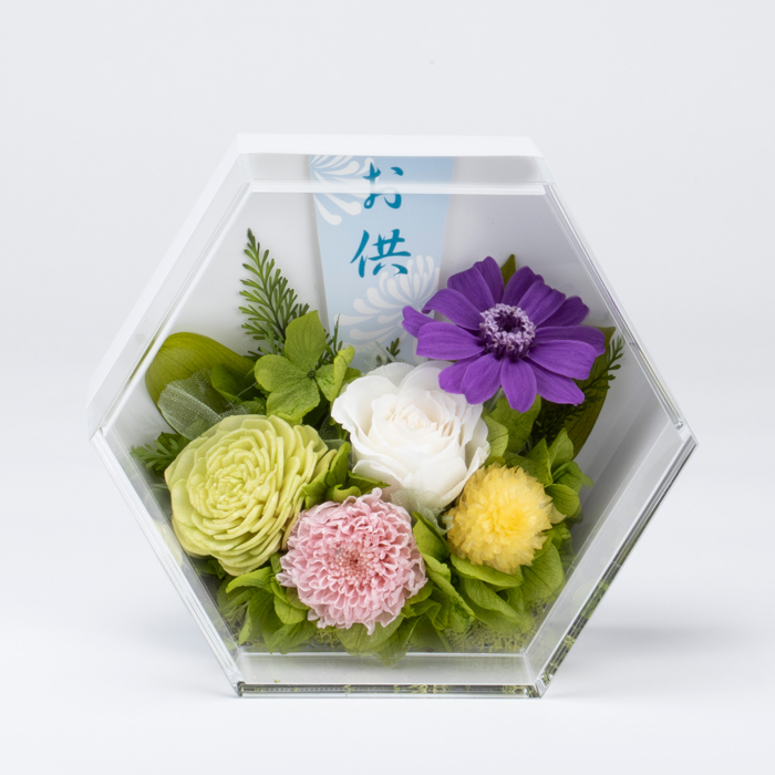 ブリス/至福 Sという御供プリザーブドアレンジです。金額は税抜五千円です。